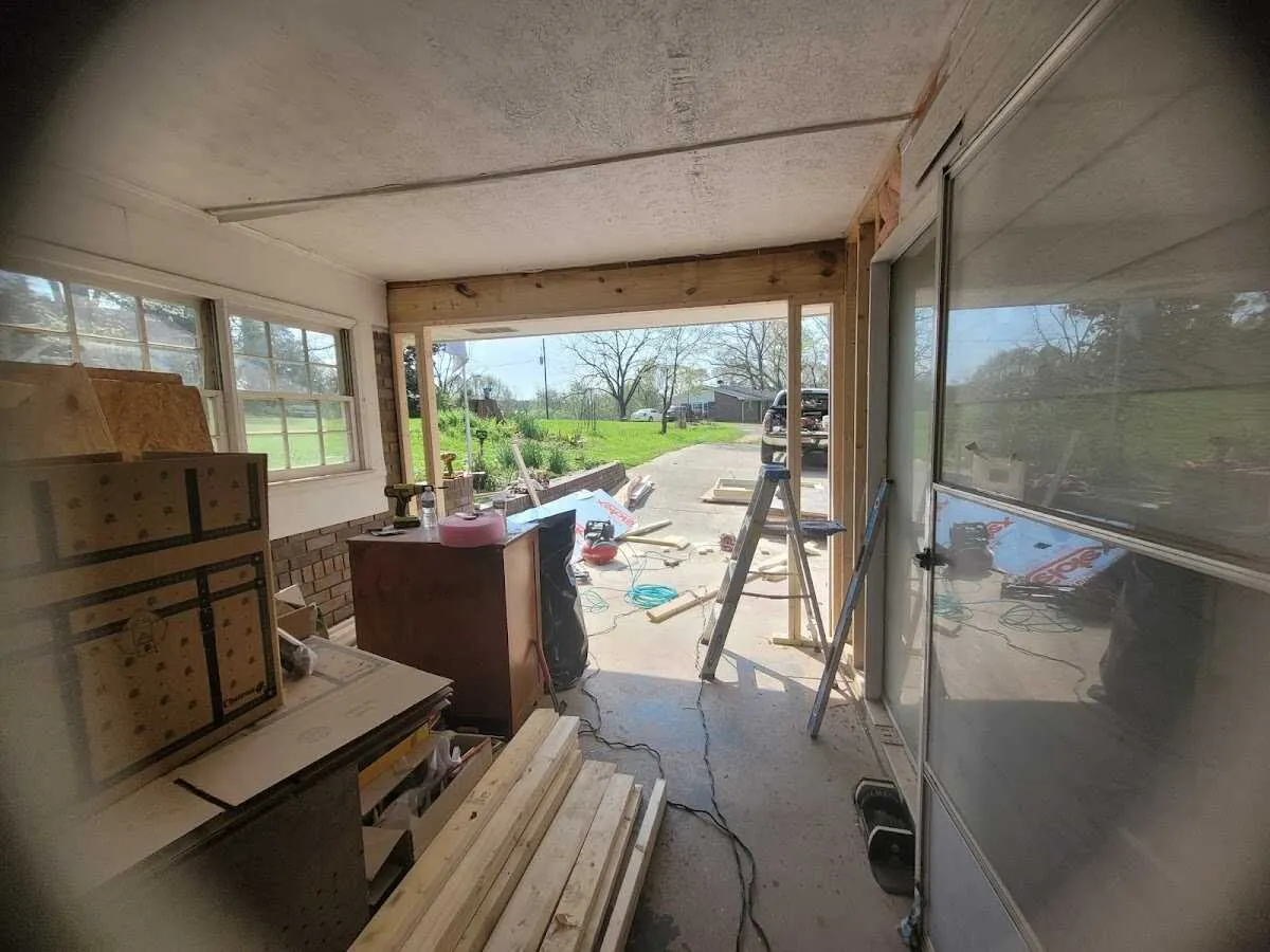 Air movers and dehumidifier for Water Mitigation Services in Wrightsboro